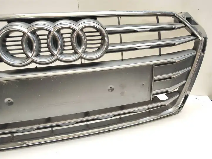 Audi A5 (2016 - ) 8W6853651r Верхняя решетка радиатора — фото 1
