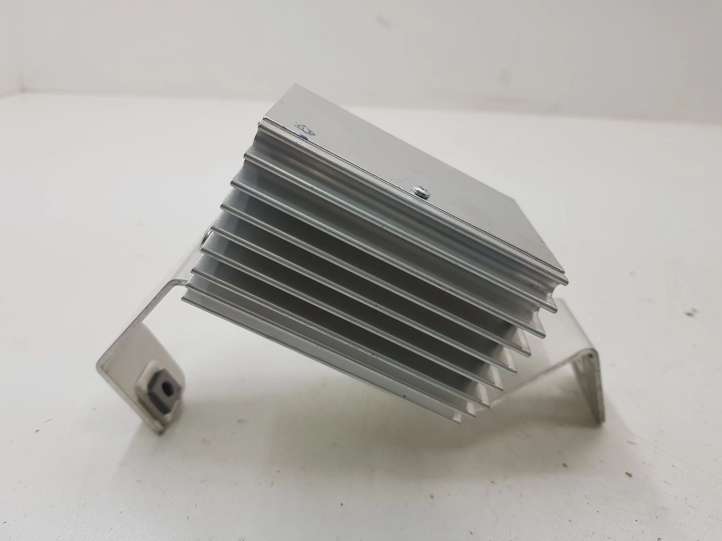 8Z0035223 Audi A2 Garso stiprintuvas