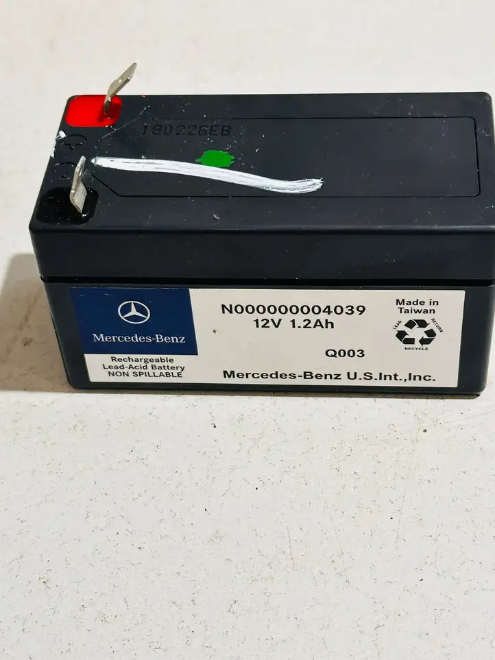 Mercedes-Benz GLE W166/C292 (2015 - 2019) N000000004039 Аккумулятор — фото 1