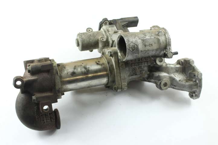 Renault Megane II (2006 - 2008)  8200545260 Охладитель EGR