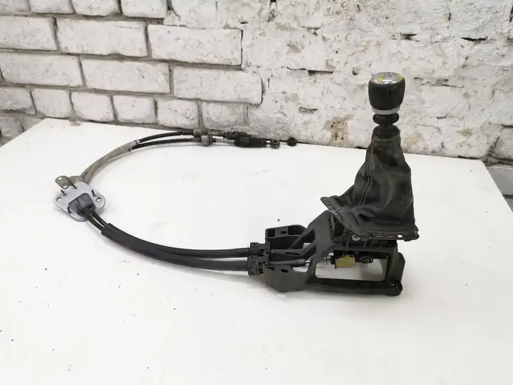 Toyota Avensis T250 (2006 - 2009)  335300509 Механизм переключения передач (кулиса) (в салоне)