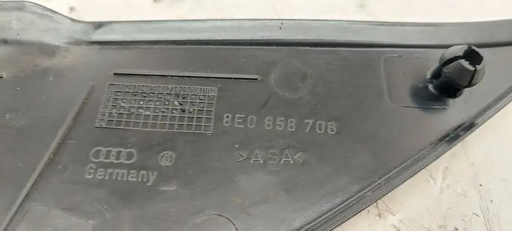 Audi A4 S4 B6 8E 8H (2000 - 2006) 8E0858706 Прочие детали салона — фото 4