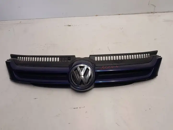 Volkswagen Golf Plus (2004 - 2008) 5M0853655 Верхняя решетка радиатора — фото 1