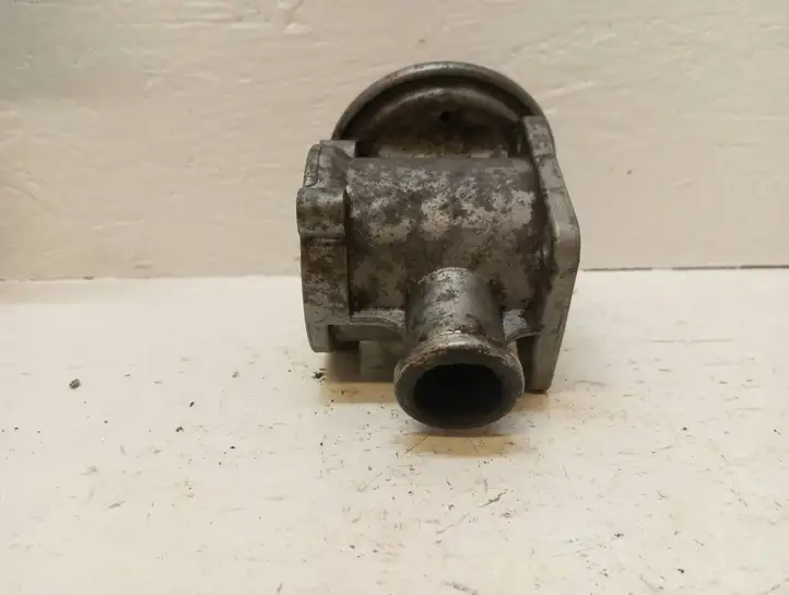 BMW 7 E65 E66 (2001 - 2008)  7804380 Клапан EGR