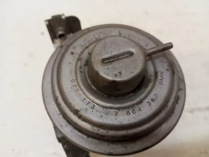 BMW 7 E65 E66 (2001 - 2008)  7804380 Клапан EGR