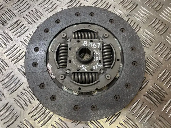 Audi A4 (2004 - 2009)  03G141031H Диск сцепления