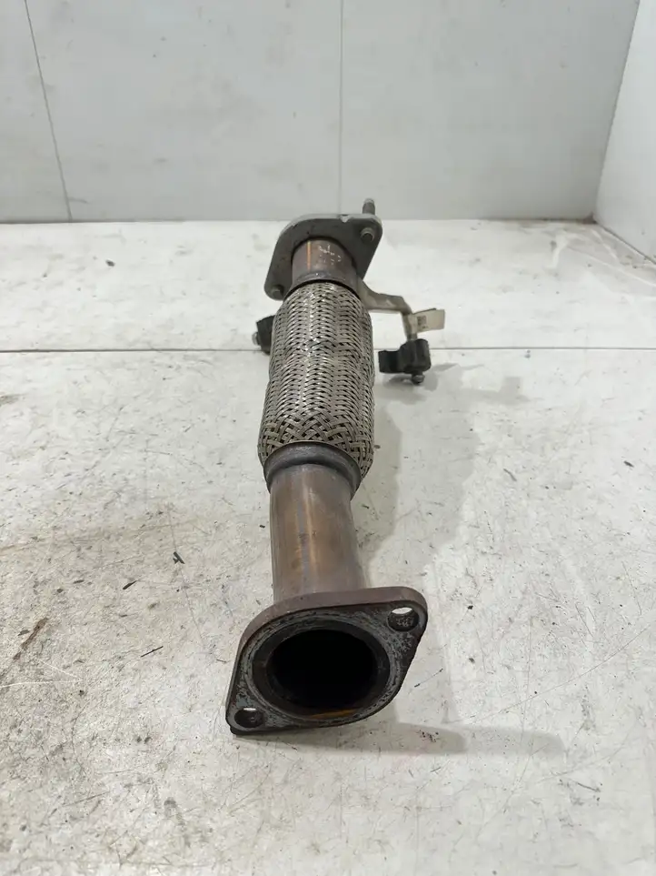 Kia Sportage (2018 - 2021) Соединение выхлопной системы — фото 3