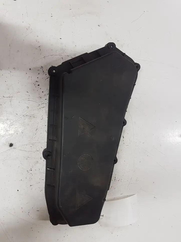 BMW 3 F30 F35 F31 (2012 - 2018) 8509914 Крышка ящика предохранителей — фото 1