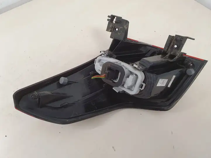 Citroen C4 I Picasso (2006 - 2013) 9673164780 Задний фонарь в кузове — фото 2
