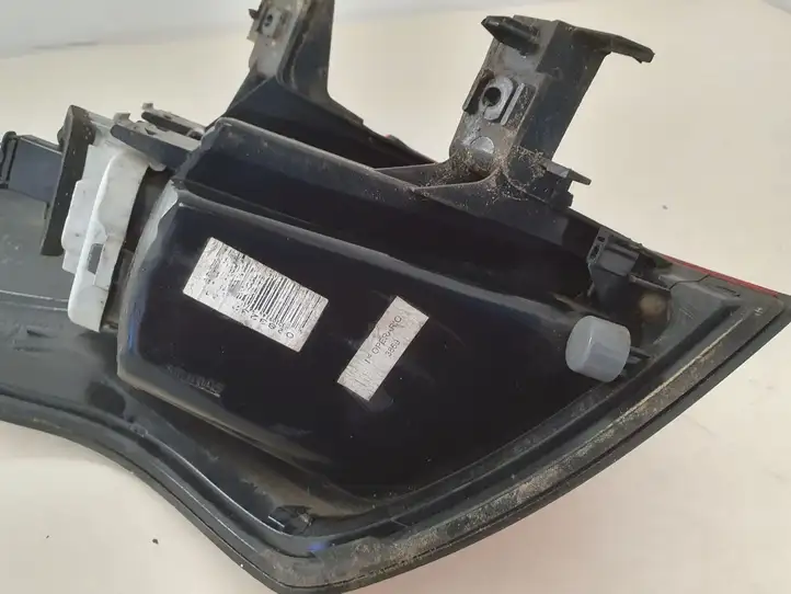 Citroen C4 I Picasso (2006 - 2013) 9673164780 Задний фонарь в кузове — фото 3