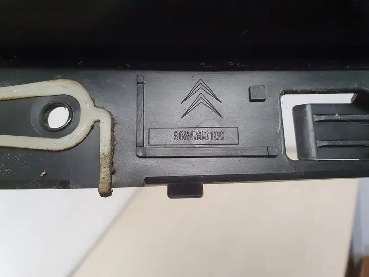 Citroen C4 I Picasso (2006 - 2013) 9684380180 Прочая отделка багажника — фото 3