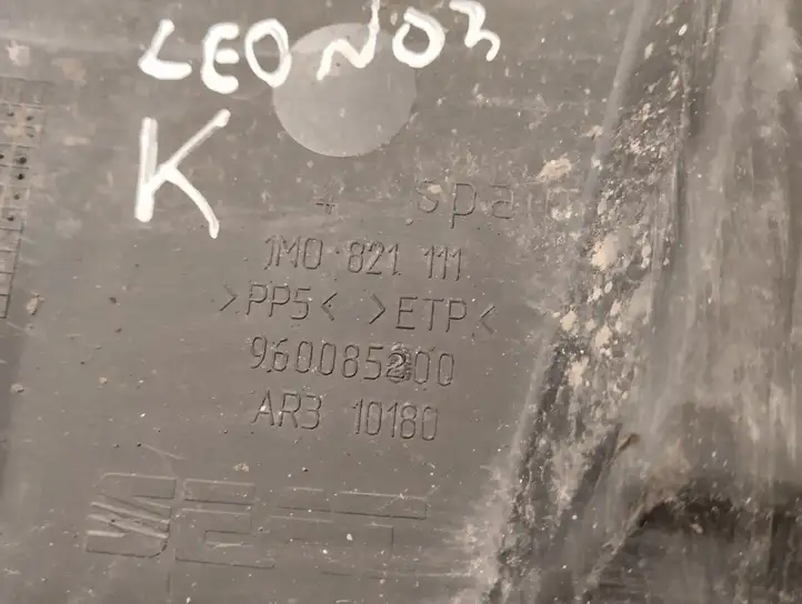 Seat Leon (1M) (1998 - 2006) 1M0821111 Накладка крыла — фото 2