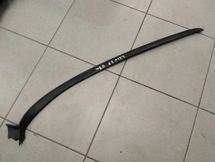 Seat Leon (1M) (1998 - 2006) 1M0854328 Накладка стоек лобового стекла — фото 1