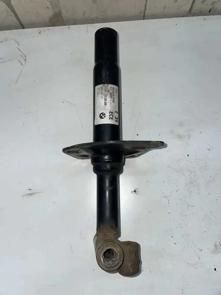 BMW 5 E39 (1996 - 2003) 170022473440 Радиатор охлаждающей жидкости двигателя — фото 1