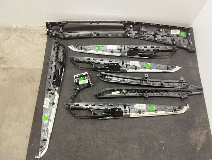 BMW X5 F15 (2013 - 2017)  927047606 Декоративная планка