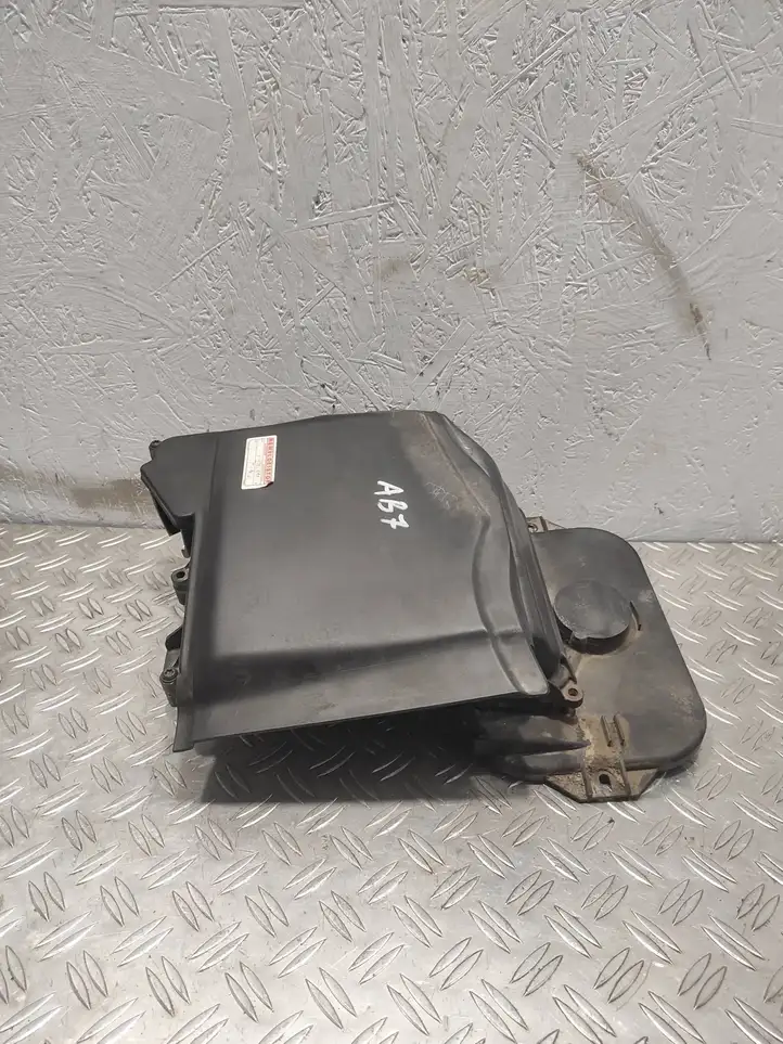 Audi A4 S4 B7 8E 8H (2004 - 2009) 8E1907613 Крышка ящика предохранителей — фото 3
