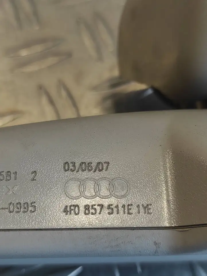Audi A4 S4 B7 8E 8H (2004 - 2009) 4F0857511E Салонное зеркало заднего вида — фото 6