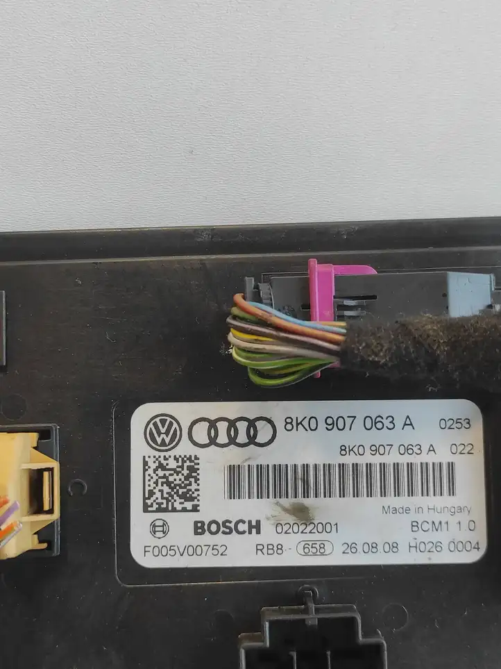 Audi A4 S4 B8 8K (2007 - 2011) 8K0907063A Модуль комфорта — фото 3