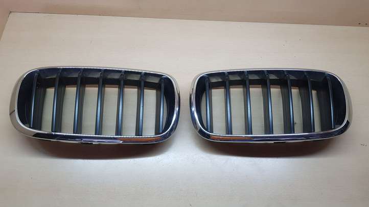 BMW X5 F15 (2013 - 2017)  7316075 Верхняя решётка