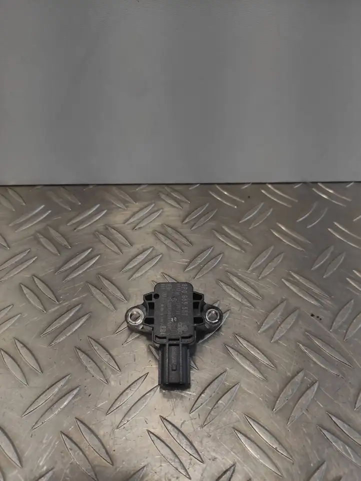 Audi A3/S3 8P (2004 - 2008) 8P0955557 Датчик удара SRS — фото 1