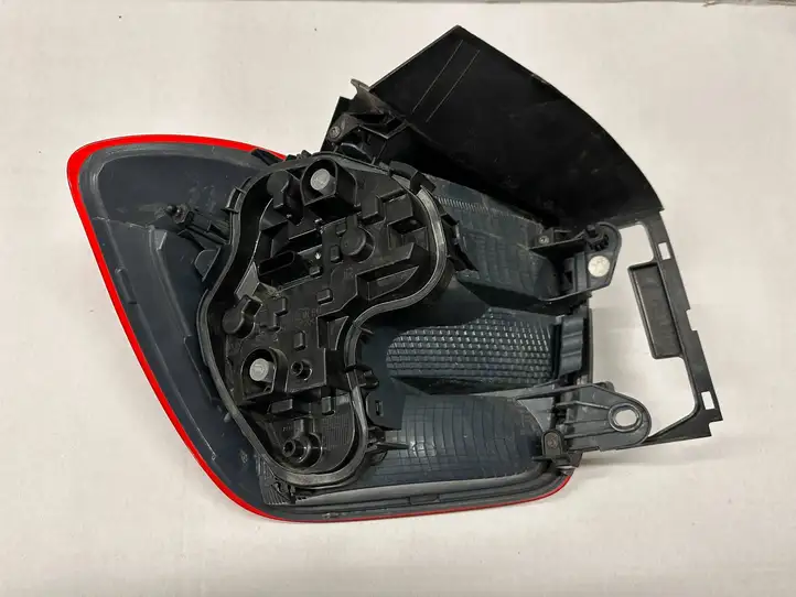 BMW 1 F20 F21 (2011 - 2019) 7270096 Задний фонарь в кузове — фото 4