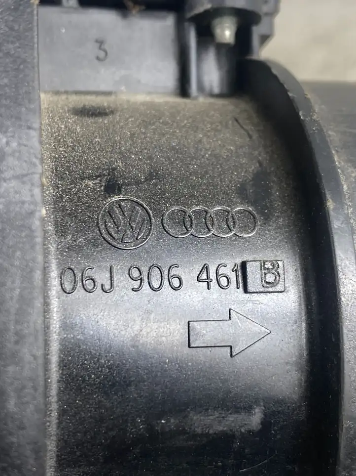 Volkswagen PASSAT CC (2008 - 2012) 06J906461B Датчик массового расхода воздуха — фото 4