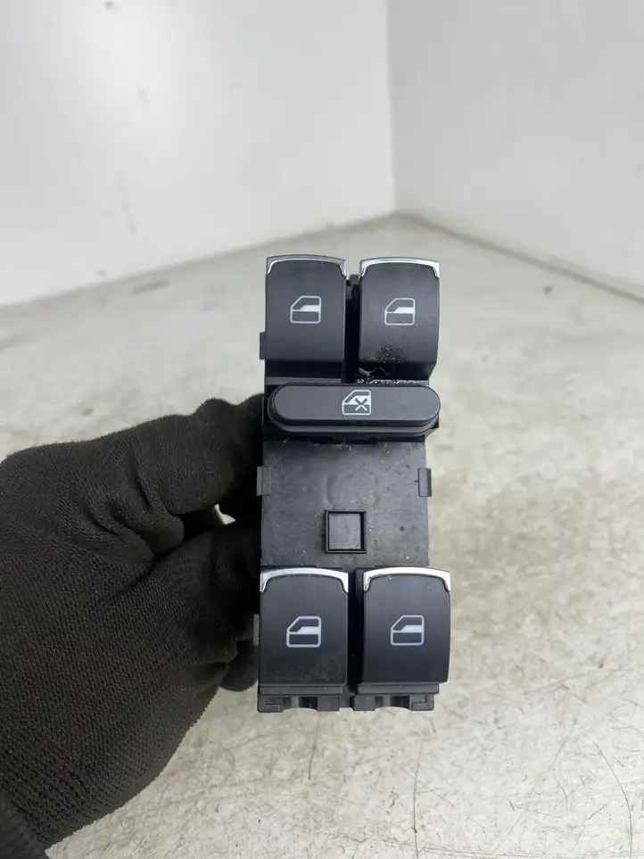 Volkswagen PASSAT CC (2008 - 2012) 3C8959857 Блок кнопок стеклоподъемников — фото 1