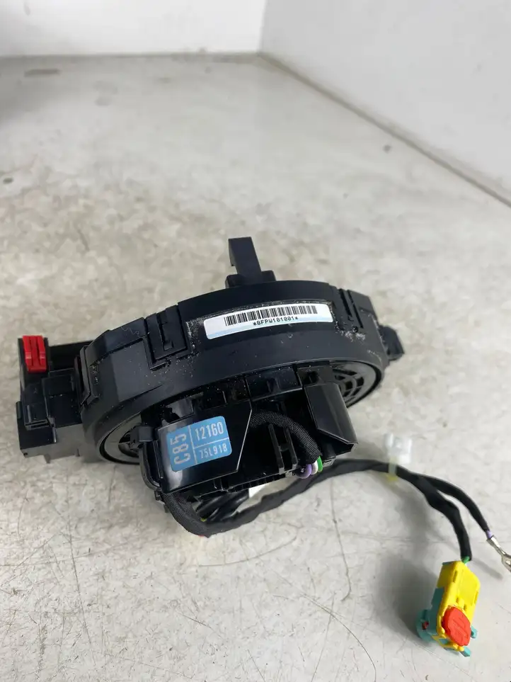 Toyota RAV 4 (XA50) (2018 - ) 8924550040 Контактное кольцо SRS — фото 4