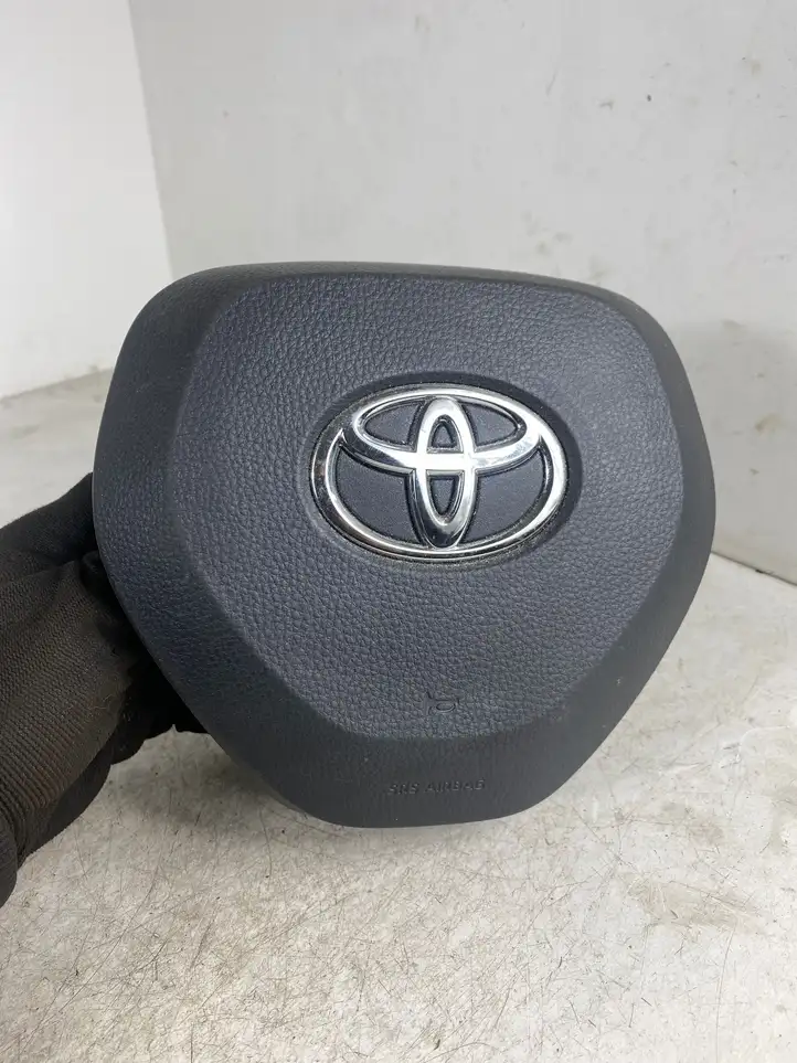 Toyota RAV 4 (XA50) (2018 - ) TG17A02001 Подушка безопасности руля — фото 1