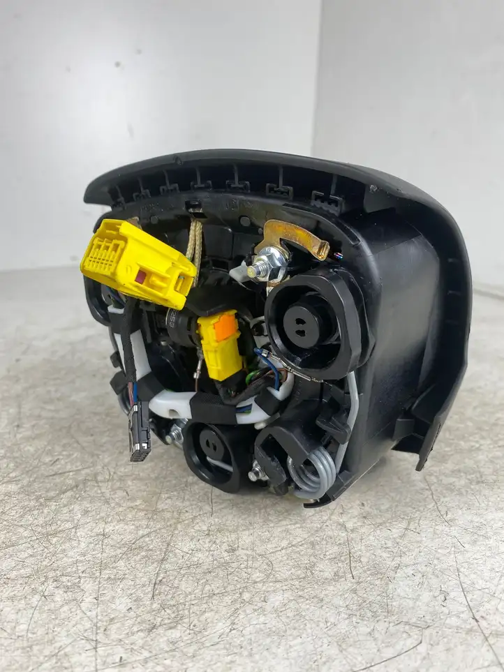 Audi A4 S4 B9 (2015 - 2019) 8W0880201AL Подушка безопасности руля — фото 5