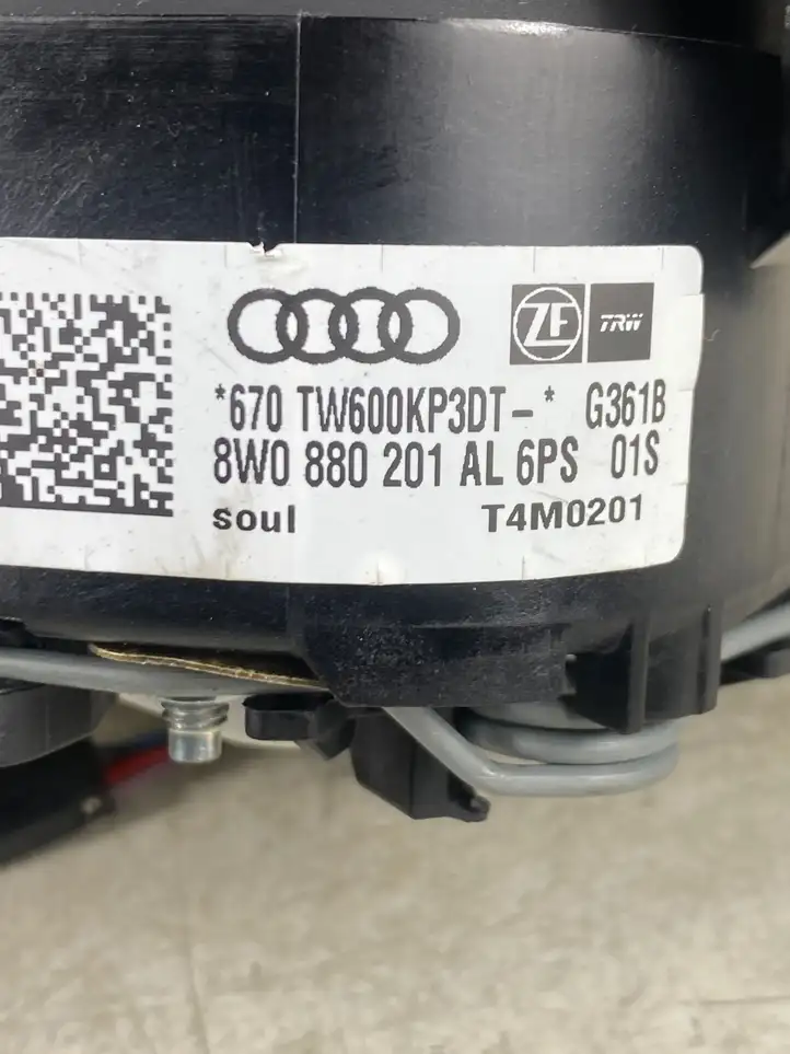 Audi A4 S4 B9 (2015 - 2019) 8W0880201AL Подушка безопасности руля — фото 6