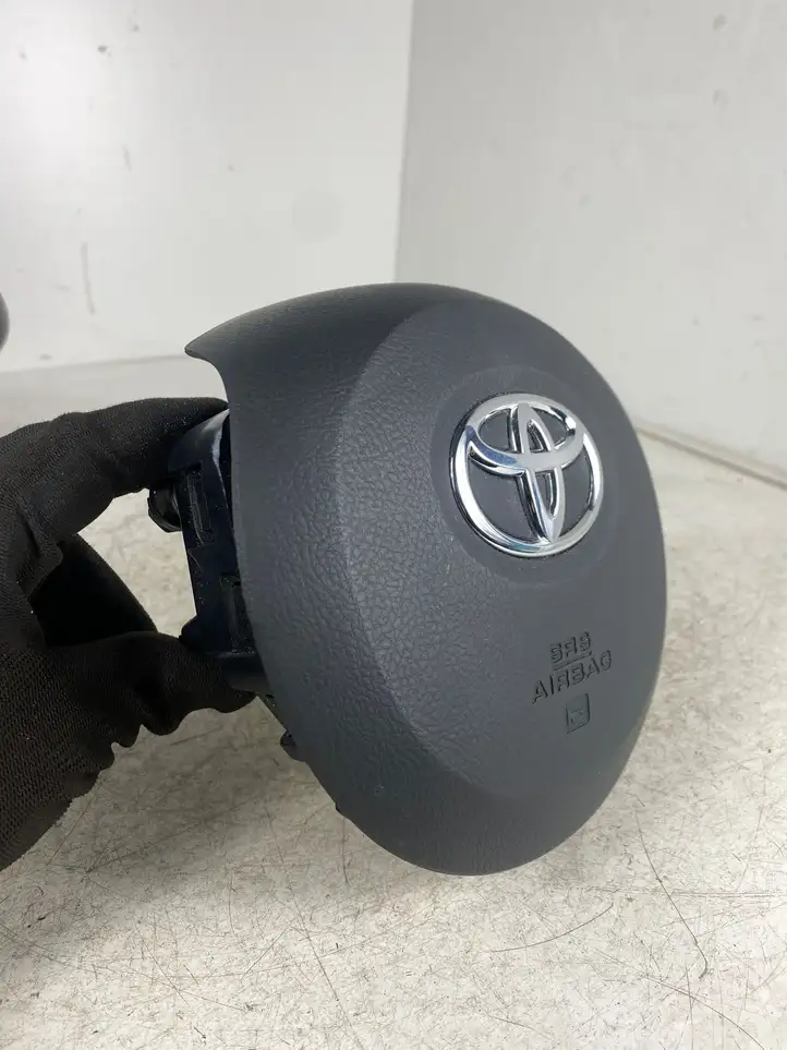 Toyota Yaris (2019 - ) 310093699B4U Подушка безопасности руля — фото 2