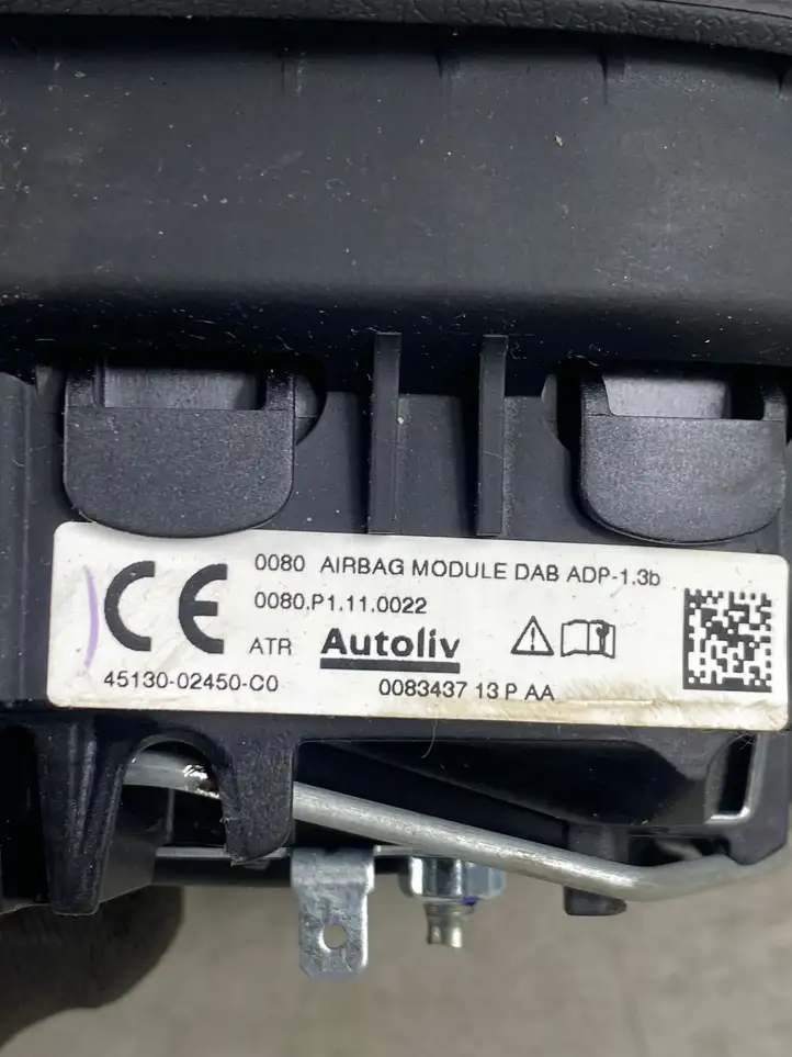 Toyota Auris E180 (2012 - 2018) 4513002450 Подушка безопасности руля — фото 5