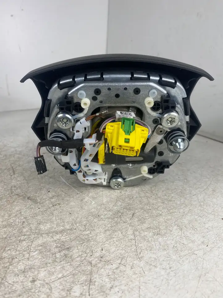 Audi A6 C7 (2011 - 2014) 4G0880201N Подушка безопасности руля — фото 6
