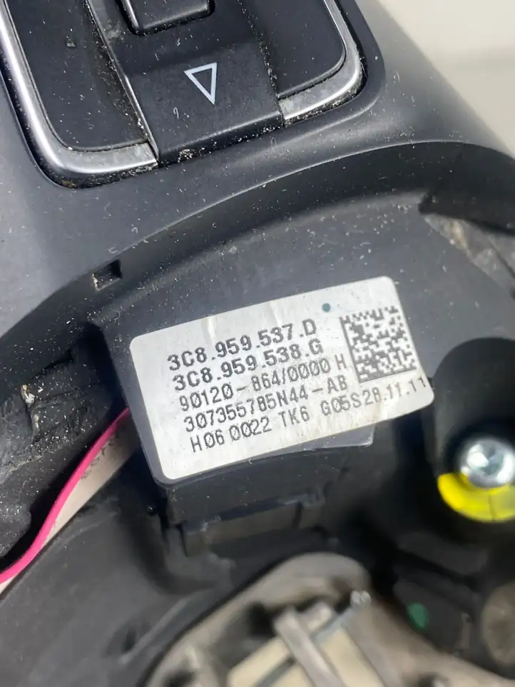 Volkswagen Golf VI (2009 - 2013) 3C8959538G Кнопки на рулевом колесе — фото 5