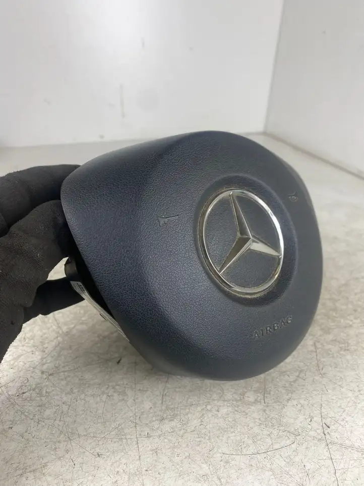 Mercedes-Benz C W205 (2014 - 2021) 0008602900 Подушка безопасности руля — фото 2
