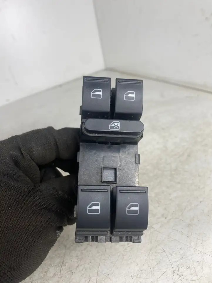 Volkswagen Tiguan (2011 - 2016) 1K4959857B Блок кнопок стеклоподъемников — фото 1