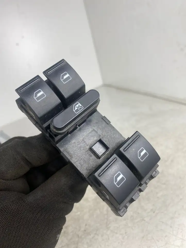 Volkswagen Tiguan (2011 - 2016) 1K4959857B Блок кнопок стеклоподъемников — фото 2
