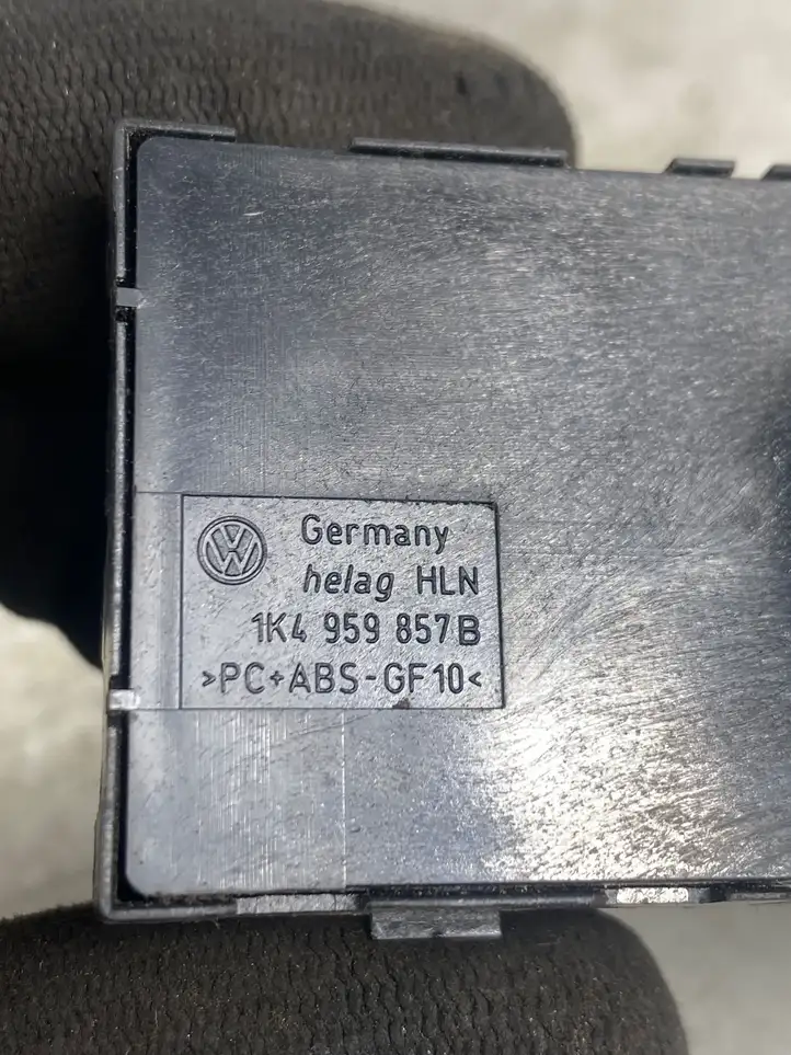 Volkswagen Tiguan (2011 - 2016) 1K4959857B Блок кнопок стеклоподъемников — фото 4