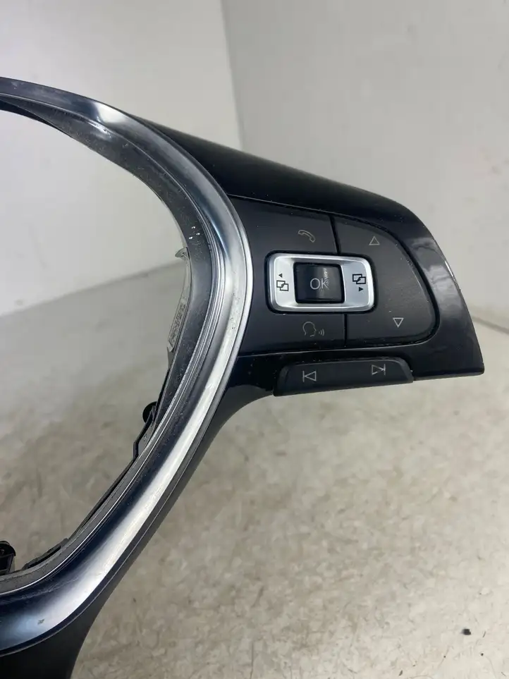 Volkswagen PASSAT B8 (2015 - ) 5G0959442K Кнопки на рулевом колесе — фото 3