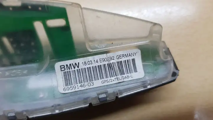 BMW 4 F32 F33 (2013 - 2017) 6959146 GPS антенна — фото 4