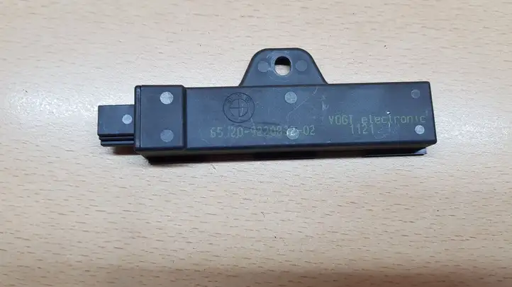 BMW 3 F30 F35 F31 (2012 - 2018) 9220832 Антенна бесключевого доступа — фото 1