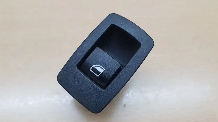 BMW 3 F30 F35 F31 (2012 - 2018) 9208106 Блок кнопок стеклоподъемников — фото 1