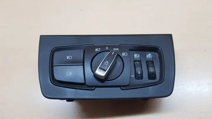 BMW 3 F30 F35 F31 (2012 - 2018) 9265305 Включатель фонарей — фото 2