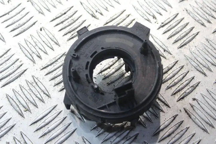 Audi A3/S3 8L (1996 - 2000) 1j0959653 Контактное кольцо SRS — фото 1