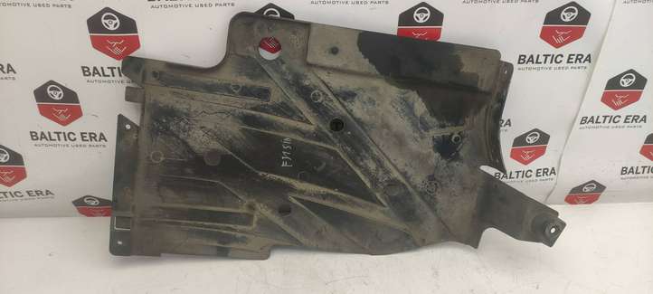 BMW 3 F30 F35 F31 (2012 - 2018)  57550913 Средняя защита дна