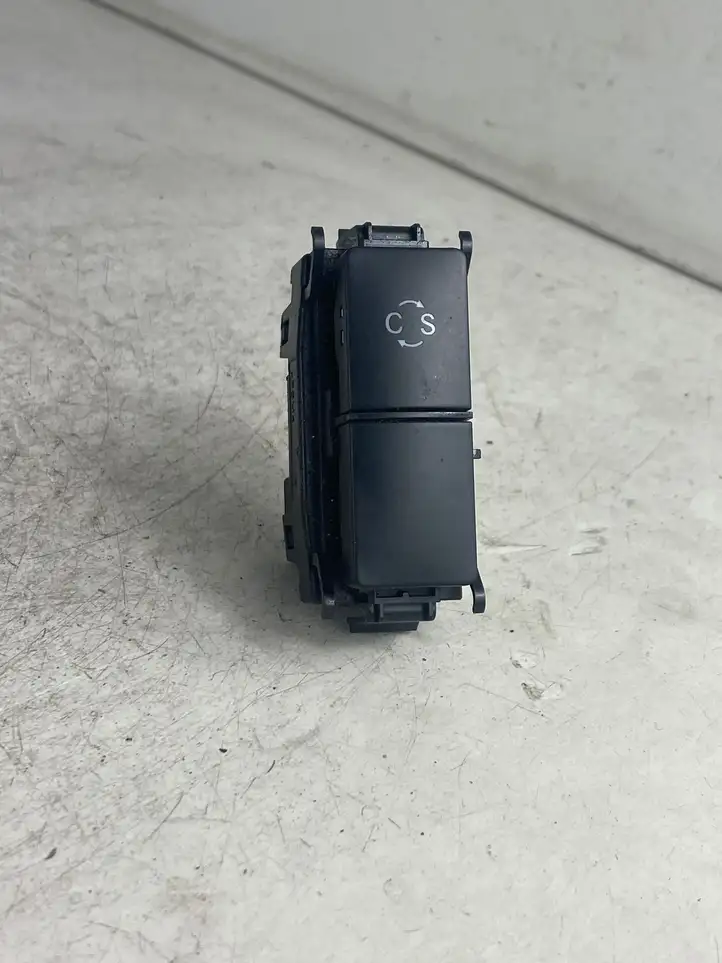 Mercedes-Benz E W212 (2009 - 2016) A2128206310 Другие включатели / ручки/ переключатели — фото 1