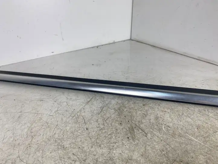 Volkswagen Tiguan (2011 - 2016) 5N0837475E Накладка стекла передней двери — фото 3