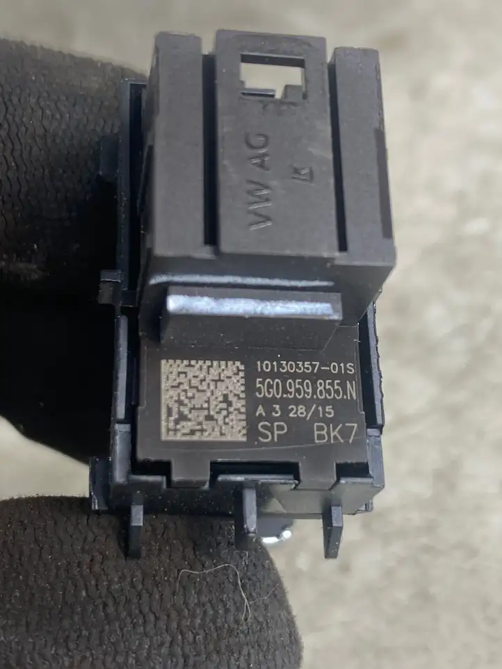 Volkswagen PASSAT B8 (2015 - ) 5G0959855N Кнопка стеклоподъемников — фото 4