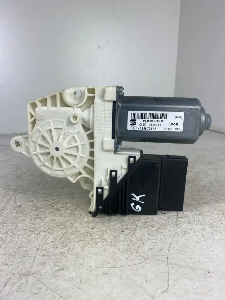 Seat Leon (1P) (2005 - 2012) 1K0959703AF Стеклоподъемник задней двери — фото 1